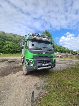 Lesovoz Volvo FMX 6x6