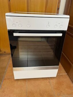 Sklokeramický sporák Bosch 60cm