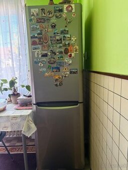 Kombinovaná chladnička Indesit