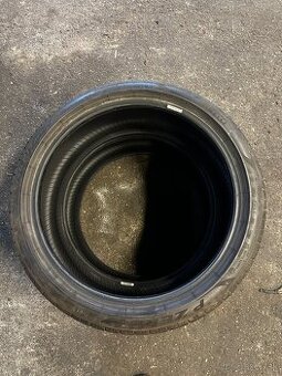 Predám Pirelli Pzero 225/40 R19 - 1