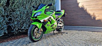Kawasaki Ninja-ZX9R - 1