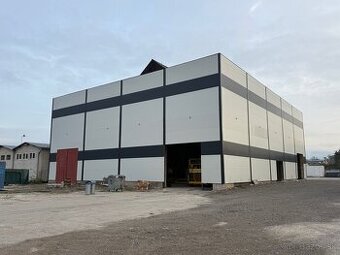 pozemok, parkovisko, parkovacie plochy, hala Prievidza