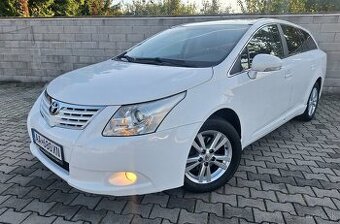 Toyota Avensis Combi 2.0l D-4D Luna