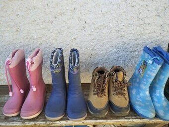 Dievčenské a chlapčenské čižmy, gumáky