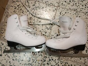 Predám dievčenské korčule