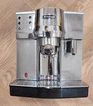 Kavovar Delonghi EC850.M