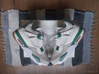 Jordan 4 Retro Pine Green