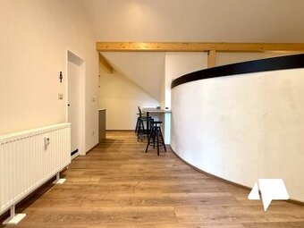 Prenájom, Kancelária v centre (25m2), Nitra-Farská ulica