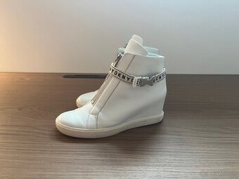 DKNY tenisky