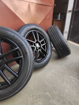Yokohama bluearth 225/60r18 100H