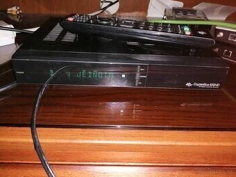 HD CYPTOBOX 700 .