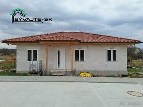 Novostavba - bungalov v obci Lazany pri Prievidzi.