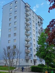 ZNÍŽENÁ CENA Predaj, 3i byt s balkónom Zl. potok - 1