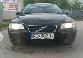 Zdravim ponukam na predaj Volvo s60...2.5..136kw