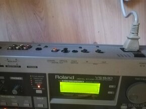 Studiovy mix Roland vs-840