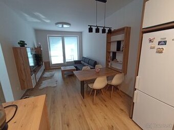 Prenájom Zelená stráň s výhladom - 2 izb.byt + 2 park.miesta
