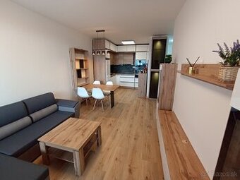 Prenájom Zelená stráň s výhladom - 2 izb.byt + 2 park.miesta