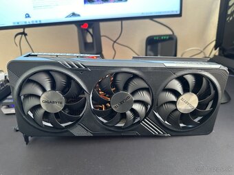 GIGABYTE GeForce RTX 4070 GAMING OC 12G
