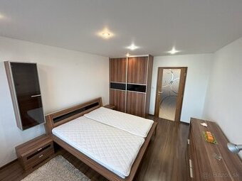 Ponúkam na prenájom 1 izbu pre 1 osobu