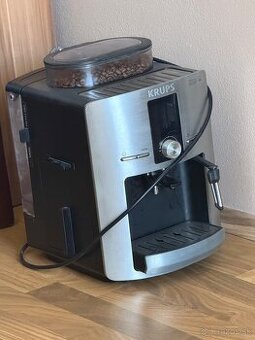 Kávovar Krups na opravu