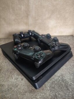 Playstation 4 slim 1tb-3x dualshock