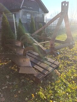 Trojradličny pluh 3 pluh