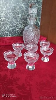 Karafa a poháre - 1