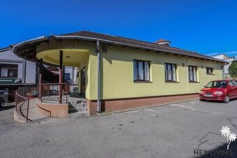 Exkluzívne na predaj polyfunkčná budova vo Vrbovom