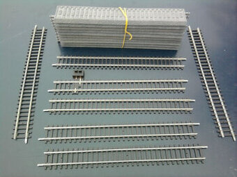 VLÁČIKY HO (Profilové Koľajničky "PIKO" A-gleis)