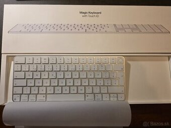Apple Magic Keyboard (Klávesnica)