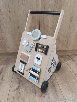 Chodítko s aktivitami