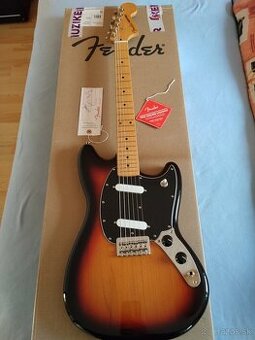 Fender Mustang player 2