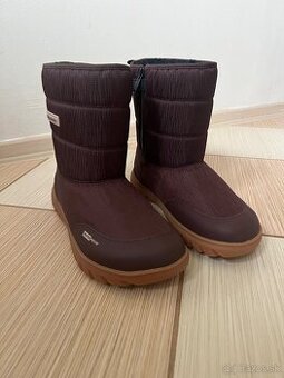 Snehule Be Lenka Barebarics 40