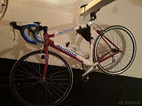 Predám hliníkový cestný bicykel author axis r500