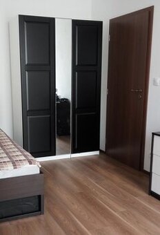 Predám šatníkovú skriňu IKEA PAX 125cm x 201cm x 60cm