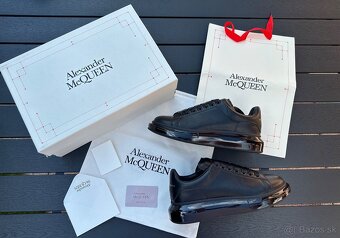 Alexander McQueen black full balenie