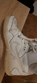 Nike tenisky