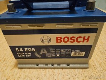 Autobateria BOSCH 12V 60Ah 640A