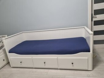 Rozkladacia postel Hemnes s madracom