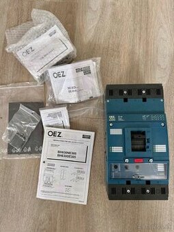 Spínací blok a nadprúdová spúšť