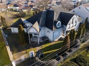 Na predaj veľký dvojgeneračný rodinný dom v Szécsény - 1