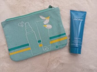 Telové mlieko Davidoff a kozmeticka taštička Yves Rocher