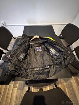 Dámske oblečenie na motorku