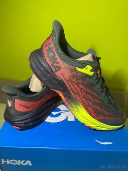 Bezecke tenisky Hoka Speedgoat 5