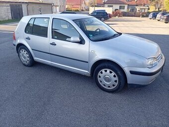 Volkswagen Golf IV 1.6 benzín rok 1999
