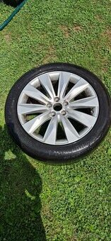 Predám 1 koleso na Audi 5x112 R18