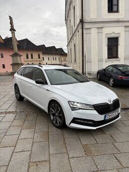 Škoda Superb Sportline full