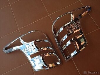 Predám chromové krytky svetiel MITSUBISHI L200 2015-2019.