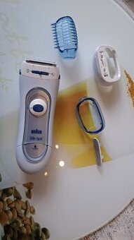 BRAUN DÁMSKY HOLIACI STROJČEK  LS 5160
