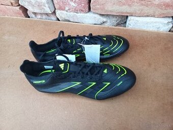 Kopačky Adidas Predator League MG/FG, velikost 45